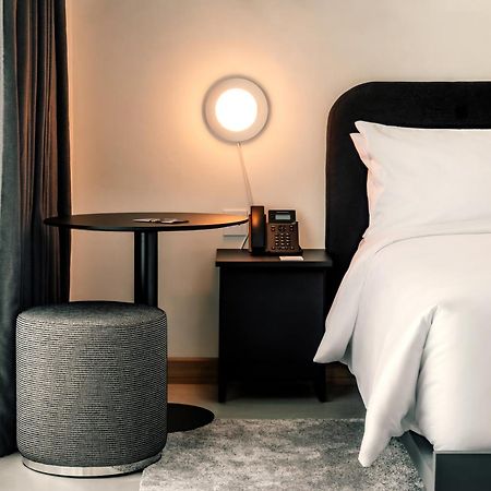 The Standardx, Bangkok Phra Arthit Hotel Luaran gambar