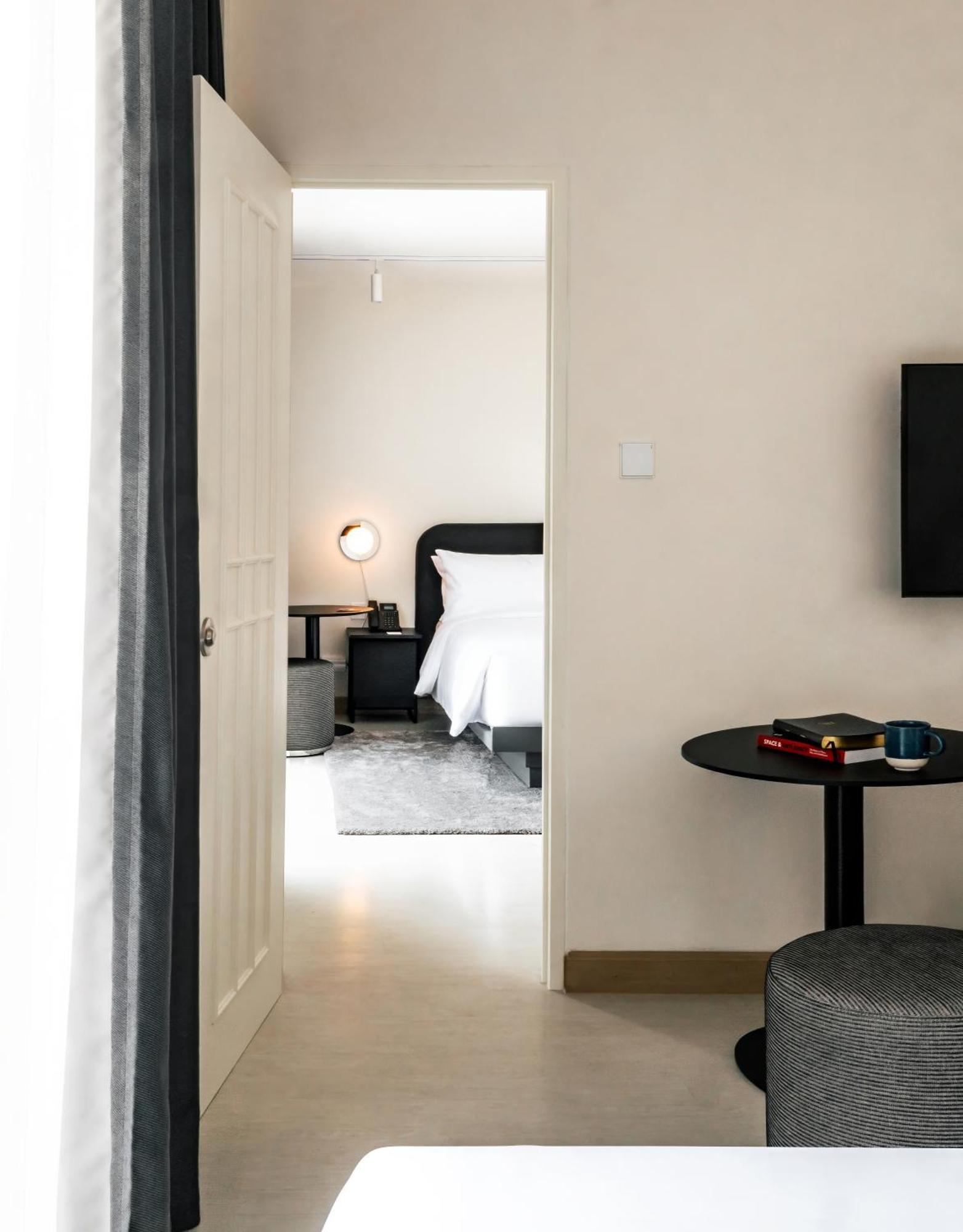 The Standardx, Bangkok Phra Arthit Hotel Luaran gambar