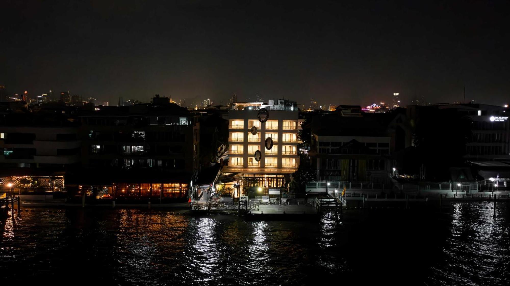 The Standardx, Bangkok Phra Arthit Hotel Luaran gambar