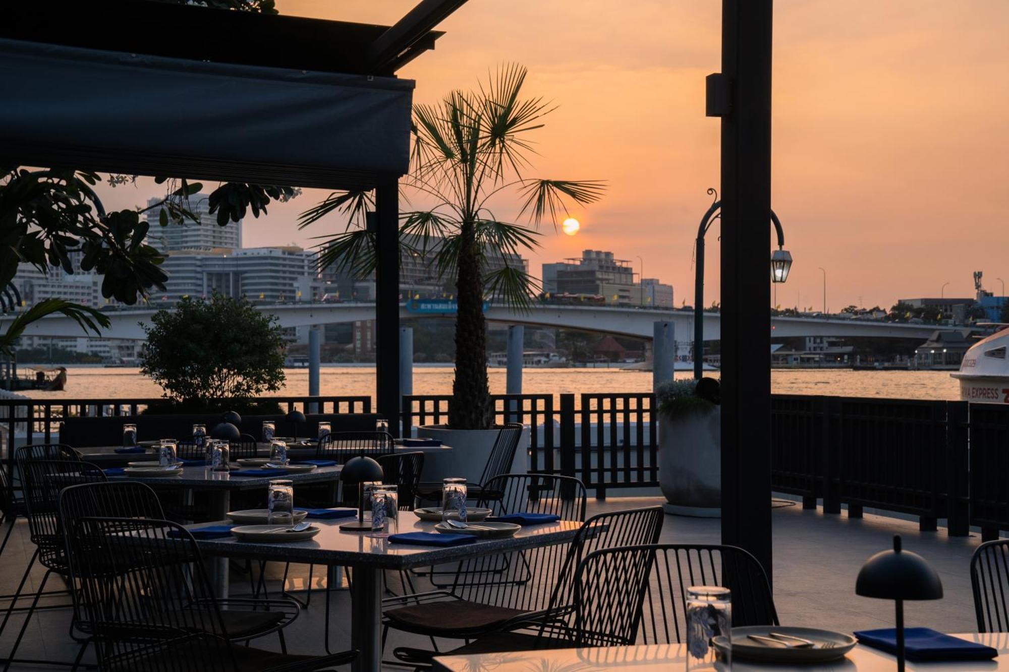 The Standardx, Bangkok Phra Arthit Hotel Luaran gambar